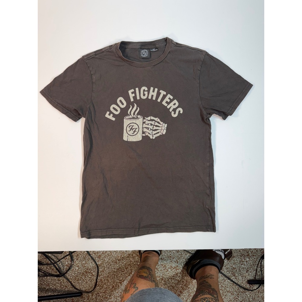 Foo Fighters Skeleton Hand Coffee Mug Graphic T-Shirt Mens Small Faded Black